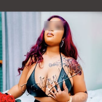 Dunkelh&auml;utige Kurven, Nat&uuml;rliche E-Cups, Erotikmassage, Escort