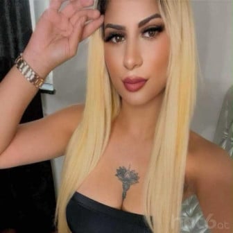 24 Jahre, Blond, 165 cm, Rasiert