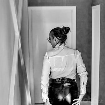 40-J&auml;hrige, 168cm, Gr. 38 - GF6, 3er, Rollenspiele, Massage, Strap-On, Franz&ouml;sisch